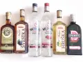 Co kupić na Słowacji? Różne rodzaje wódek i likierów: Karpacki Likier, Śliwkowa Švestka, Nicolaus Vodka, Hruška, Demanovka Cranberry.