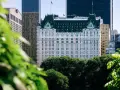 Hotel Plaza w Nowym Jorku, marzenie o luksusie. Zastanawiasz się, ile kosztuje noc w hotelu Plaza Nowy Jork?