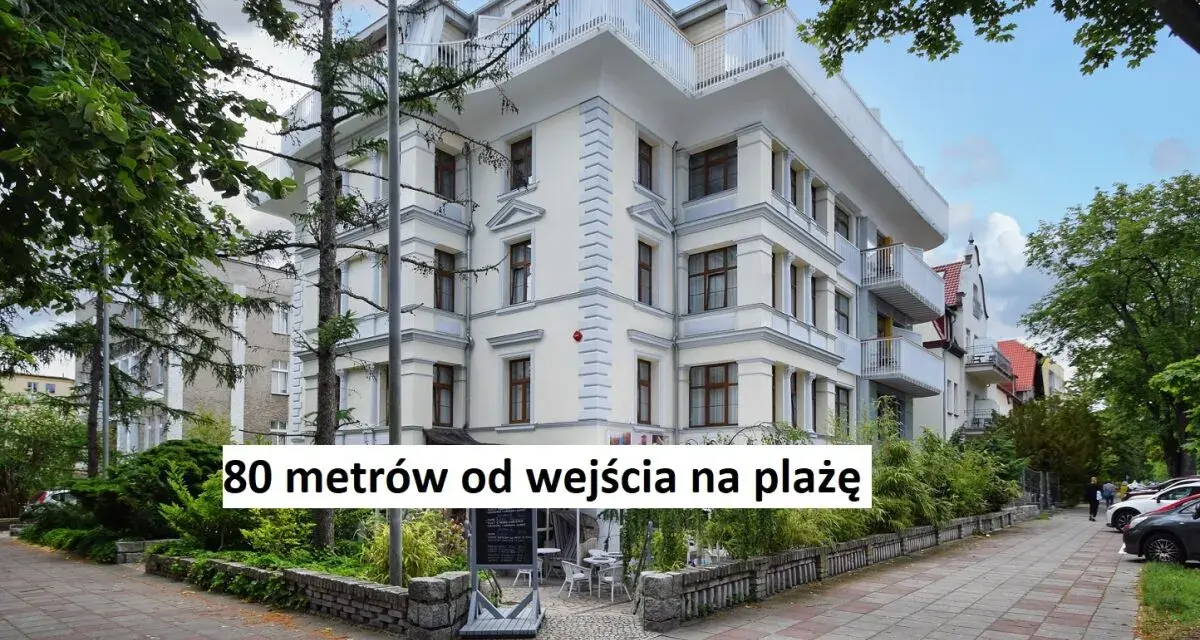 Elegancki hotel Marmur, zaledwie 80 metrów od plaży, otoczony zielenią. Idealne miejsce na wakacje.
