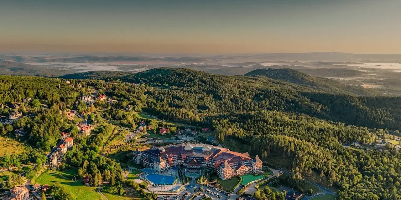 Ile kosztuje nocleg w hotelu Gołębiewski? Sprawdź ceny i promocje