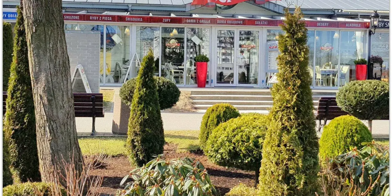 Restauracja Neptun w Międzyzdrojach, idealne miejsce, gdzie zjeść można ryby, dania z grilla i obiadowe.