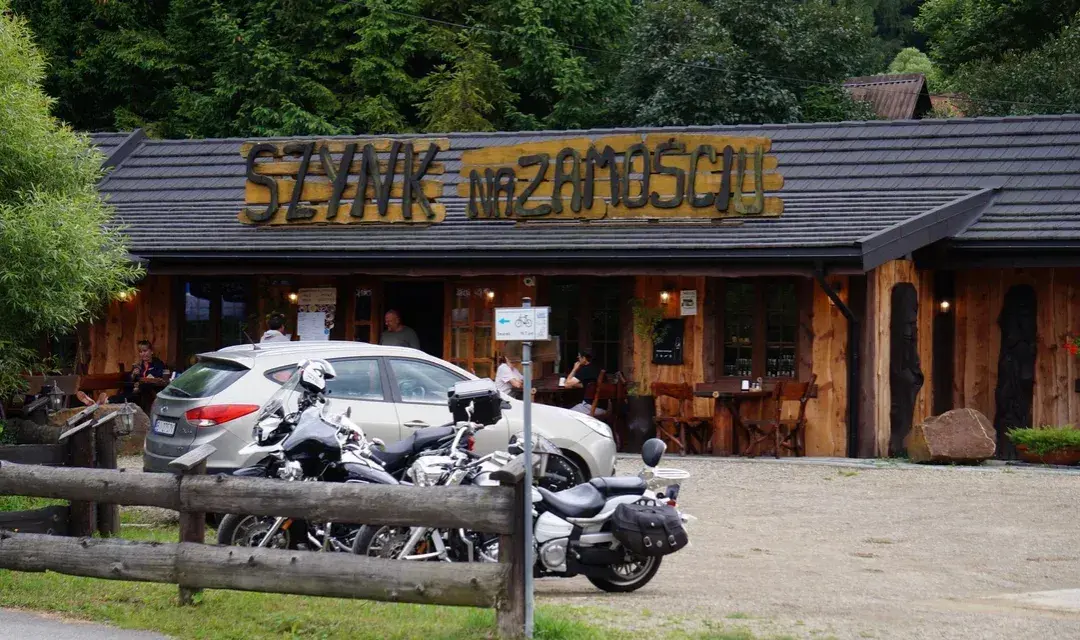 Cisna gdzie zjeść: odkryj najlepsze miejsca na pyszne jedzenie