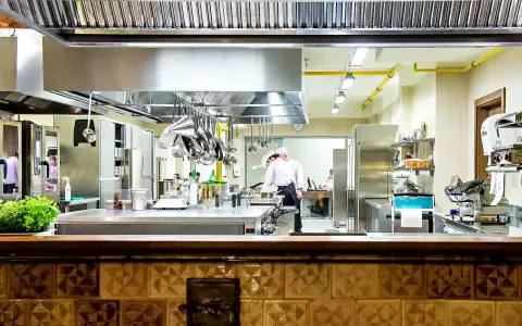 Gdzie zjeść w Rzeszowie? Odkryj najlepsze restauracje i smaki