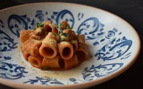 Gdzie zjeść w Peschiera del Garda? Najlepsze restauracje i smaki
