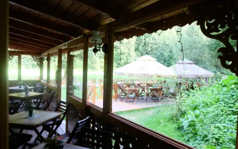 Ojców gdzie zjeść - najlepsze restauracje w Ojcowskim Parku Narodowym