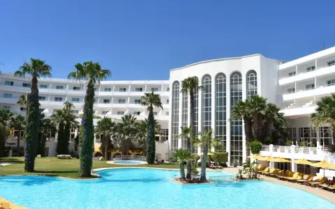 Jaki hotel w Tunezji polecacie – najlepsze opcje dla rodzin i par