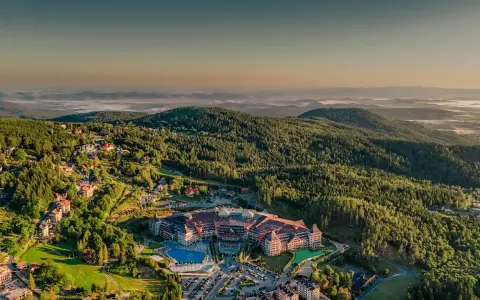 Ile kosztuje nocleg w hotelu Gołębiewski? Sprawdź ceny i promocje