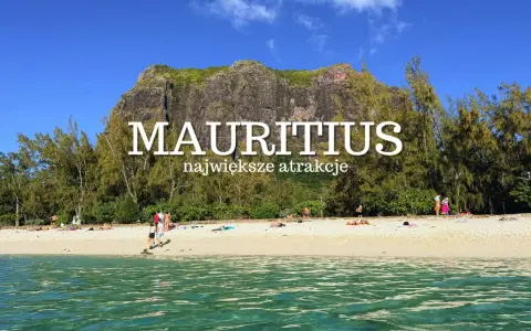 Mauritius: zobacz plażę z turkusową wodą i majestatyczną górą w tle. Idealne miejsce na wakacje!