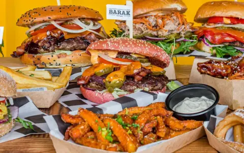 Pyszne burgery i frytki – idealne miejsce, gdzie zjeść w Otwocku.