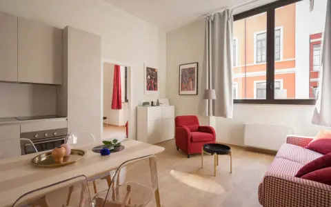 Nowoczesny apartament z kuchnią, jadalnią i salonem. Idealne miejsce na pobyt, gdy zastanawiasz się, airbnb co to.