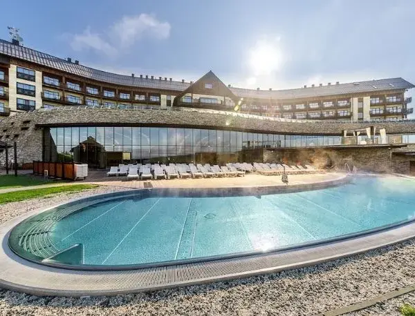 Ile pokoi ma hotel Arłamów? Sprawdź, co oferuje to miejsce