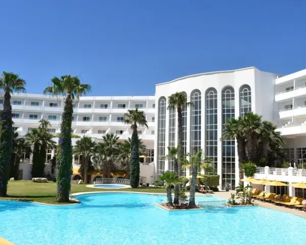 Jaki hotel w Tunezji polecacie – najlepsze opcje dla rodzin i par