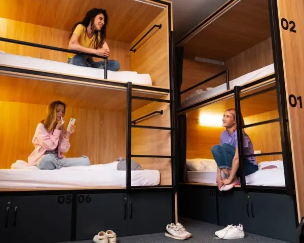 Czym się różni hotel od motelu? Kluczowe różnice, które musisz znać