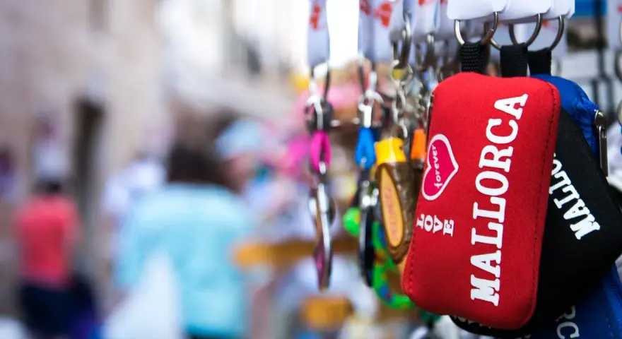 Co warto przywieźć z Majorki? Najlepsze pamiątki i lokalne smaki