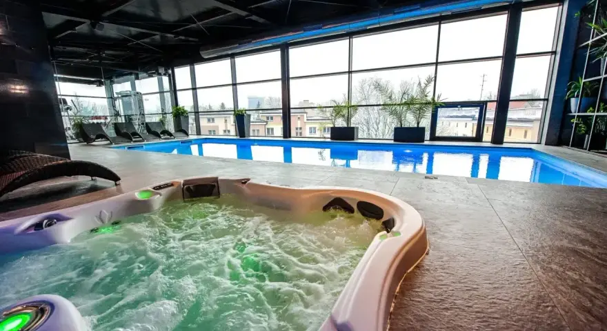 Relaks w jacuzzi i basenie w Białymstoku. Sprawdź aktualny białystok basen cennik i zaplanuj wizytę.