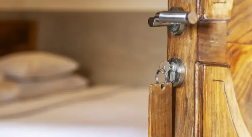 Czym się różni hotel 4-gwiazdkowy od 5? Odkryj kluczowe różnice