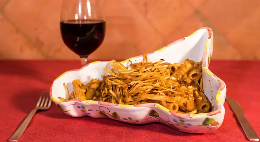 Gdzie zjeść w Katanii? Odkryj najlepsze lokalne restauracje i smaki